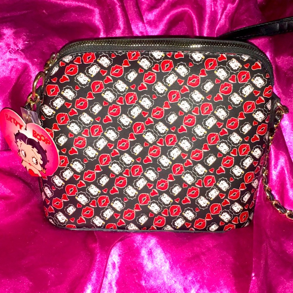 Betty Boop Crossbody ✨💋 - Picture 2 of 2